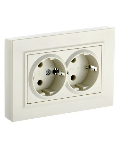 Розетка 2-местная с з/к РСш12-3-БрКр бежевый BRITE (BR-R24-16-K10-F). Розетка с заземлением с защитными шторками в сборе. IEK в Раменском
