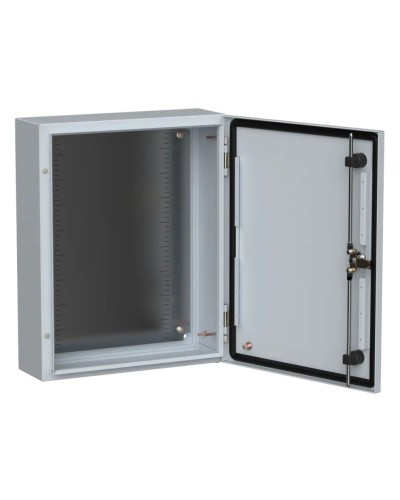 ЩМП-50.40.15 УХЛ1 IP66 500x400x150 TITAN 5 (TI5-10-N-050-040-015-66). Шкаф металлический с монтажной платой. IEK в Раменском